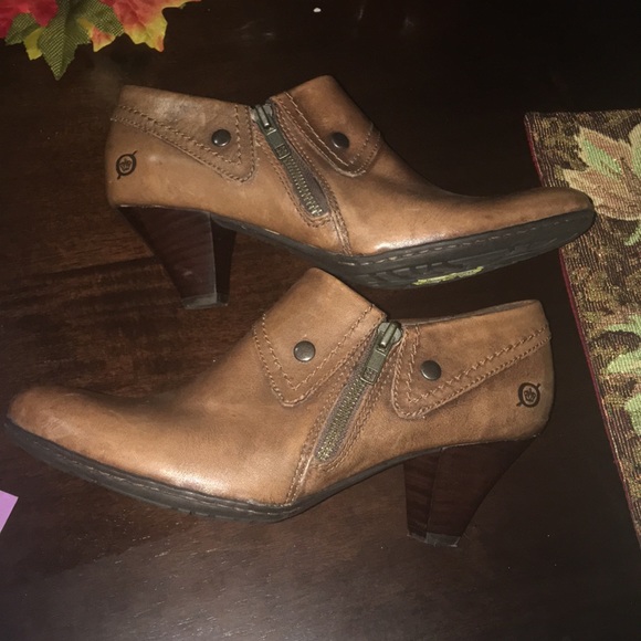 Born Shoes - Born Leather Zip Up Ankle Booties Size 7 1/2